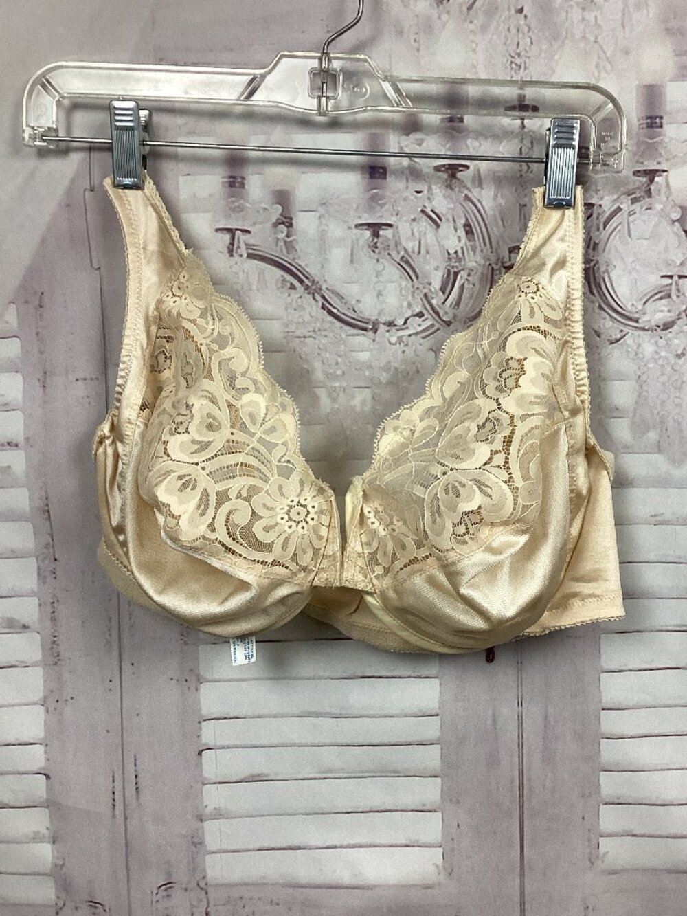 Elegance by Exquisite Form Front‎ Close Bra Cream Satin Lace Vintage 40DD